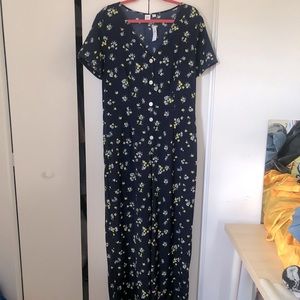 NWT GAP FLORAL JUMPSUIT (TALL)